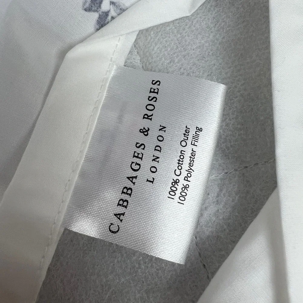 Cabbages & Roses London Shams Pillowcases Quilted‎ Gray White Floral Standard